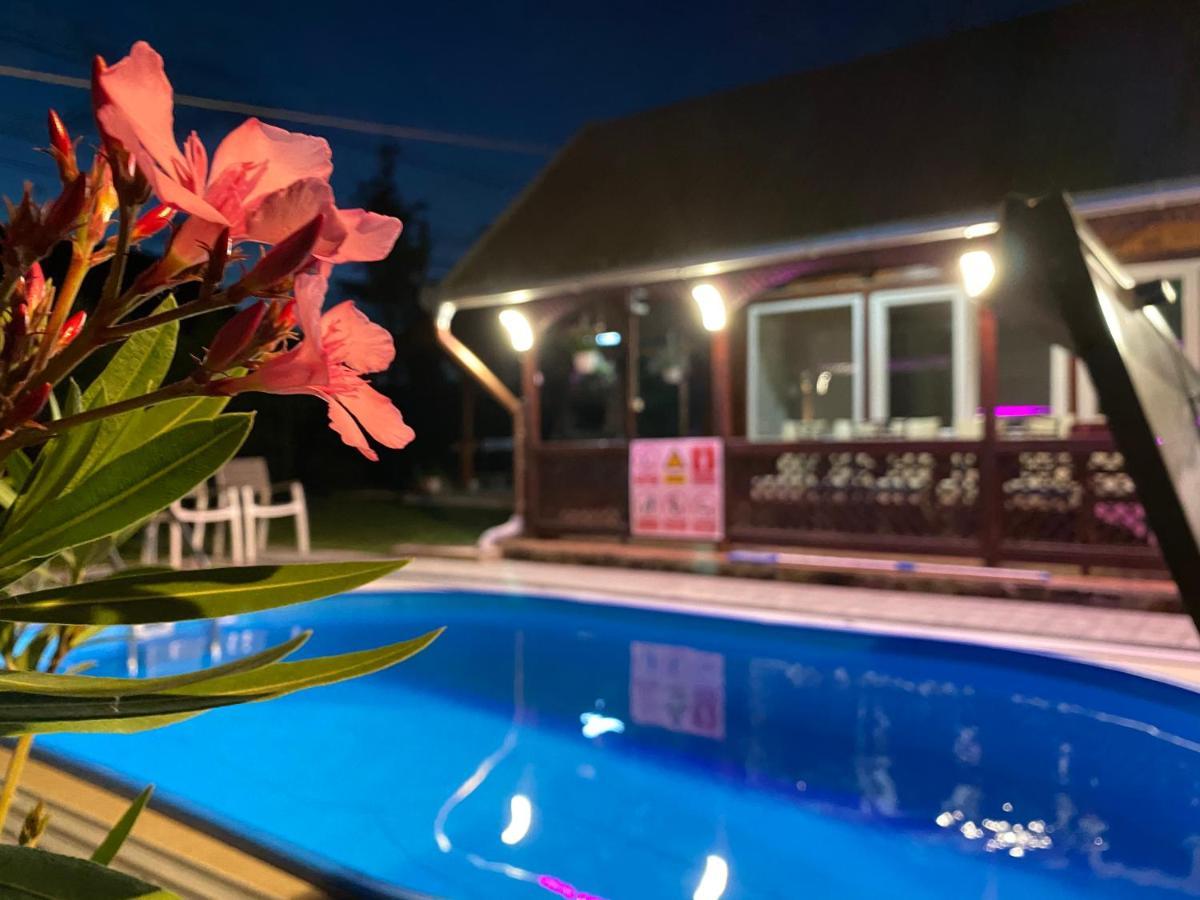 Vila Eszter Hotel Sovata Luaran gambar